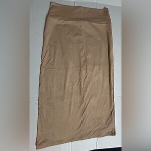 NWT M LuLaRoe Elegant Ivy Midi Pencil Skirt